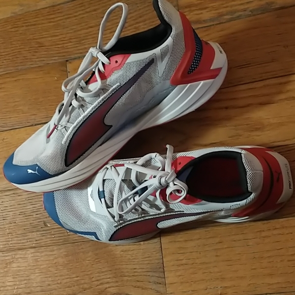 Puma sneakers - Picture 2 of 4